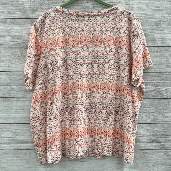 Croft and Barrow Pink Circles Top - Picture 7 of 10